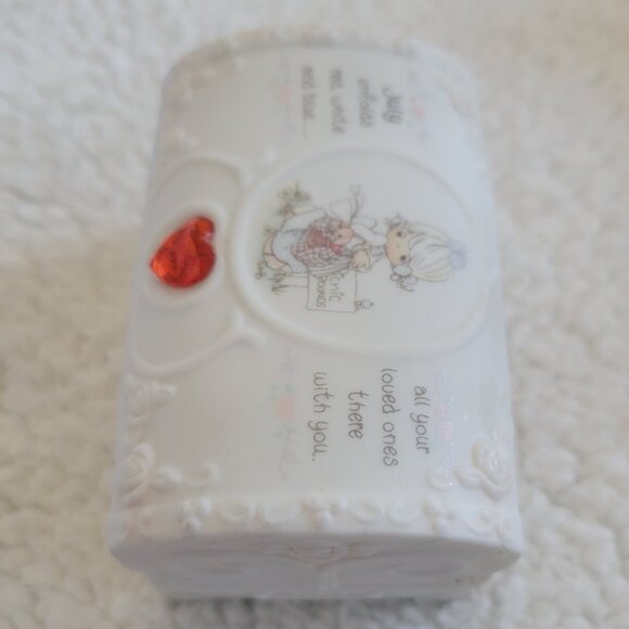 Precious Moments July Birthstone Hope Chest Gift Box - Picture 8 of 12